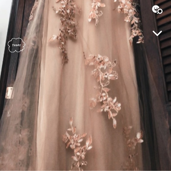 Gold Formal Maxi Dress - Picture 4 of 5